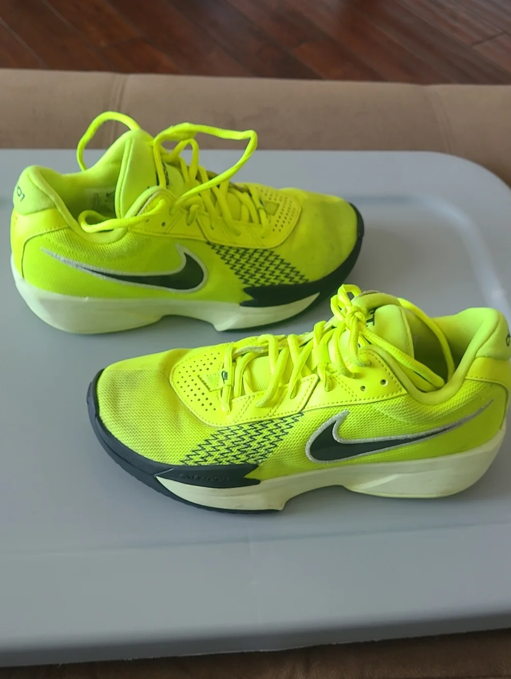 Nike GT Academy Neon Yellow and Black Athletic Sneakers Size 7.5